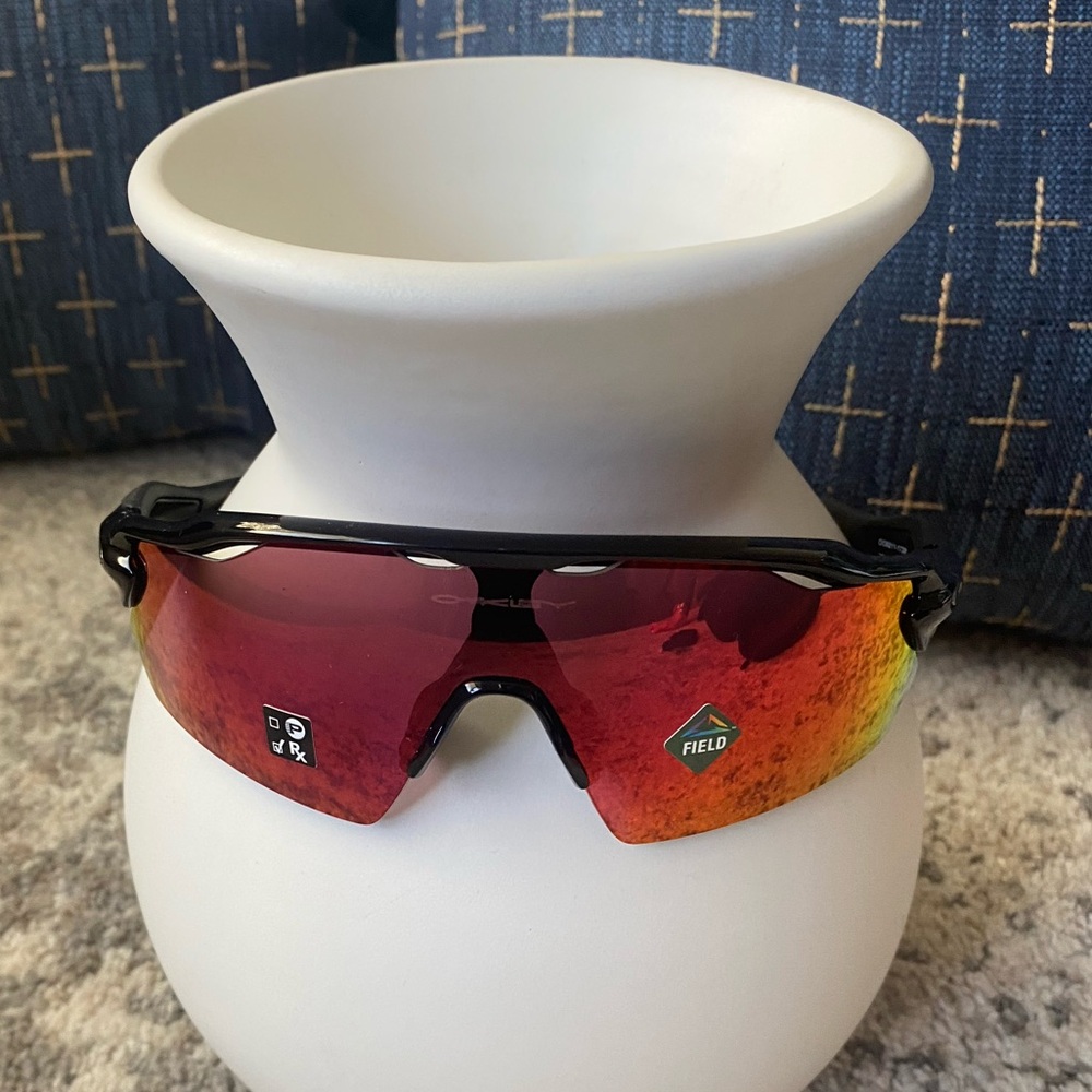 OAKLEY Radar® EV Pitch® Team Colors